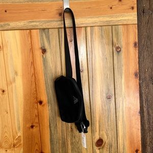 Lululemon Everywhere Belt Bag